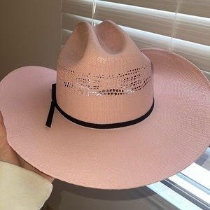 Cow boy hat ( Taylor swift era tour outfit